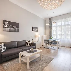 Synagogue Dohány Apartamento Budapest